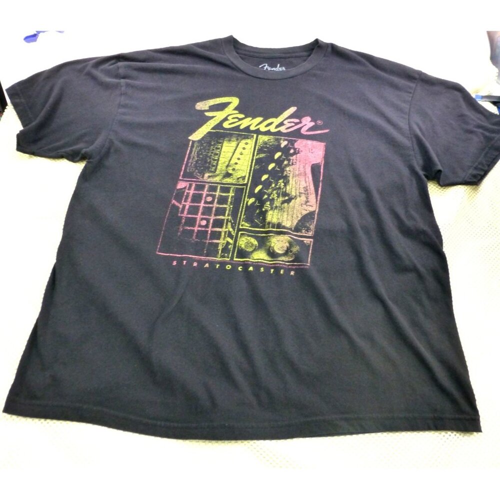 Fender‎ Stratocaster Sunburst  Graphic T-Shirt 3XL Black Music Lovers Tee